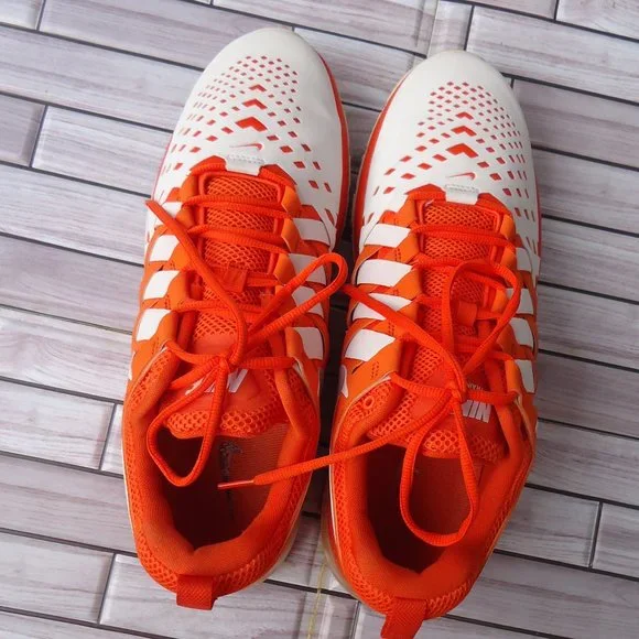 SIZE 13. NIKE Fingertrap Max running athletic sneakers shoes.